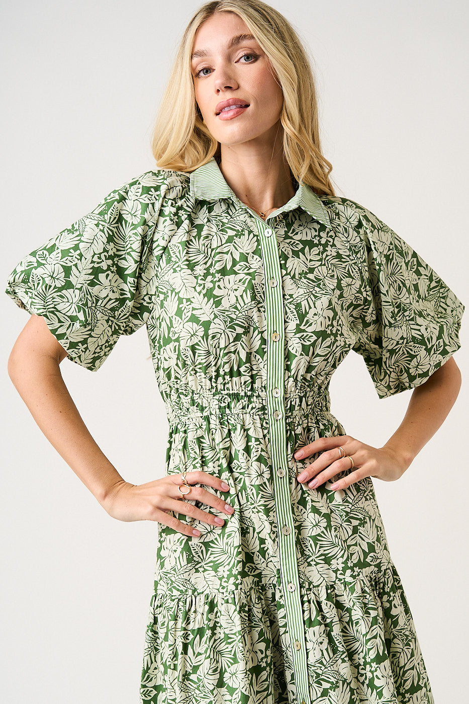 Tea Green Leaf Print Bubble Sleeve Dress